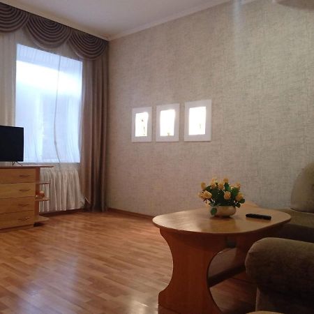 Apartment On Vasilka 4 Grodno Bagian luar foto